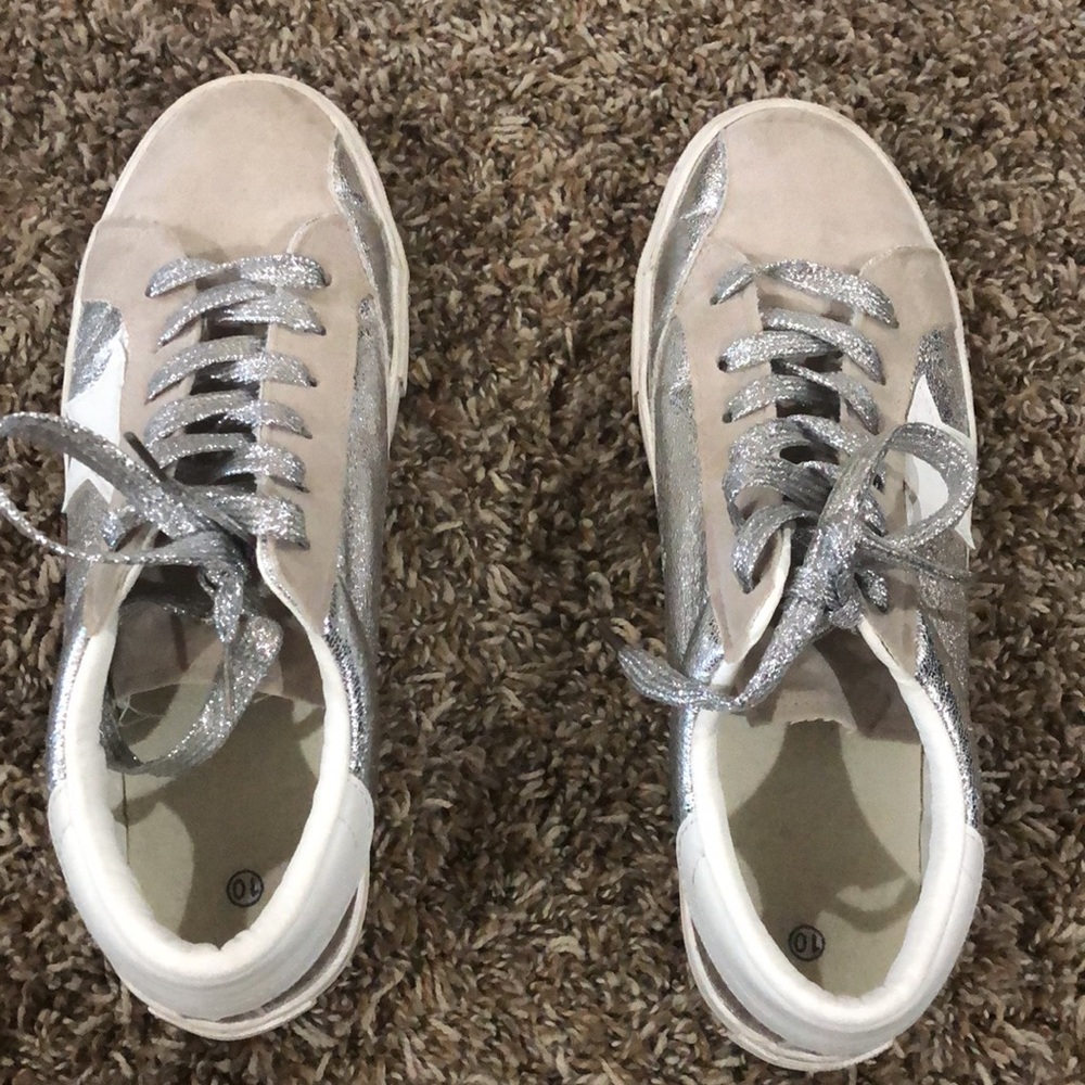 Sneakers - Picture 3 of 3
